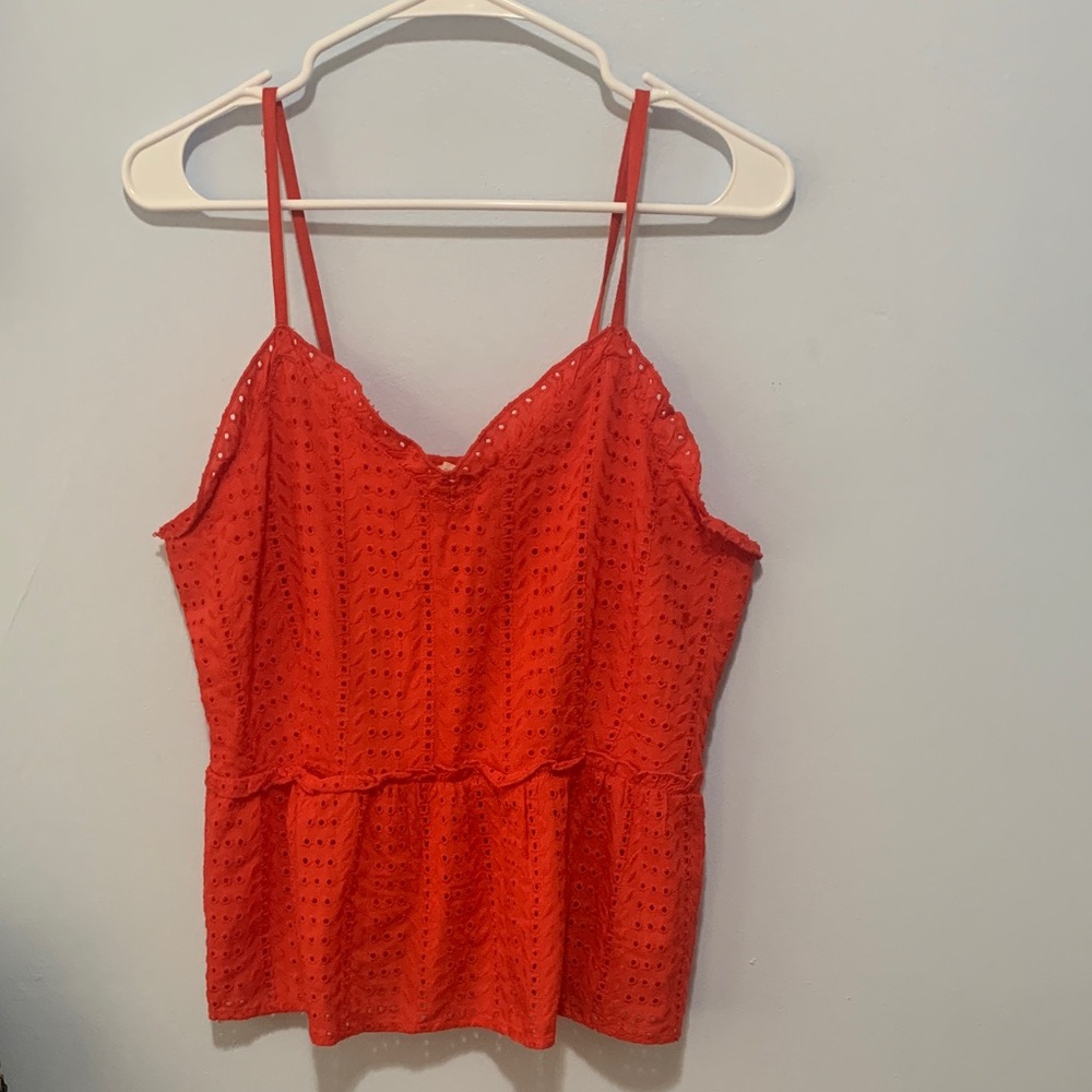 😎  SIM &Sam large red eyelet tank top